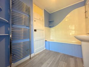 Photo 20- click for photo gallery